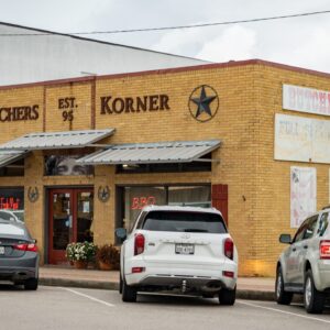 Butcher's Korner in Nederland TX exterior and entrance