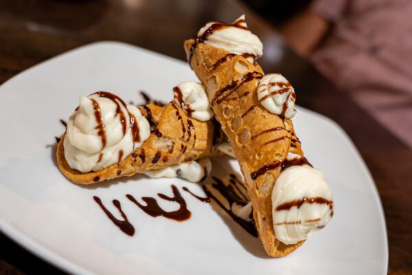 Joes Italian in Port Neches TX traditional cannoli