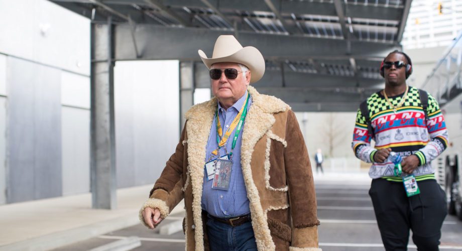 bum phillips wearing cowboy hat and sunglasses