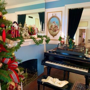 Pomeppian Villa parlor at Christmas