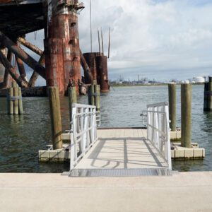 floating pier at 4 piers boat launch