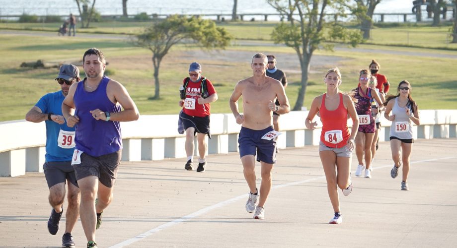 runners on Causeway Bridge in Port Arthur