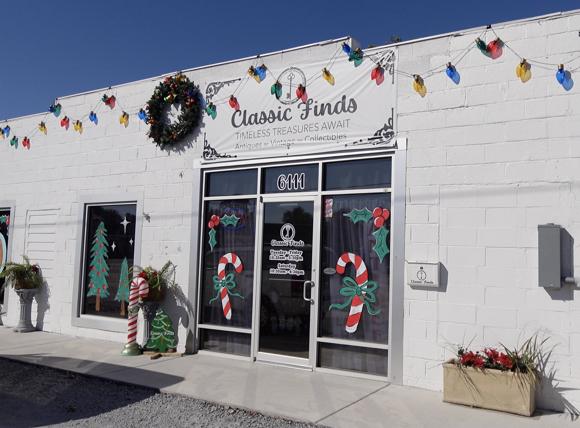 classic finds groves antique store antique stoe