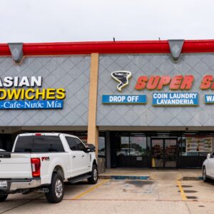 Asian Sandwiches in Port Arthur TX exterior and entrance